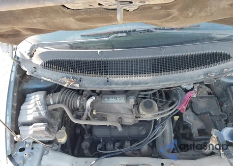 2005 Chrysler Town & Country из США, поврежденный, VIN 1C4GP45R45B417772